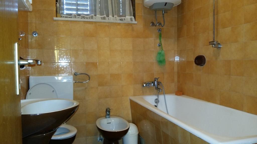 Ferienwohnung Apartman Dukic Trogir Exterior foto